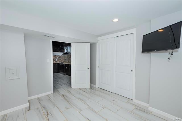 Building Photo - 2336 Dartmouth Bend Dr