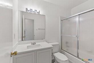 Building Photo - 112 James Lin Cir