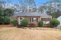 Building Photo - 3 bdrm, 2 bath home near Emory & CDC