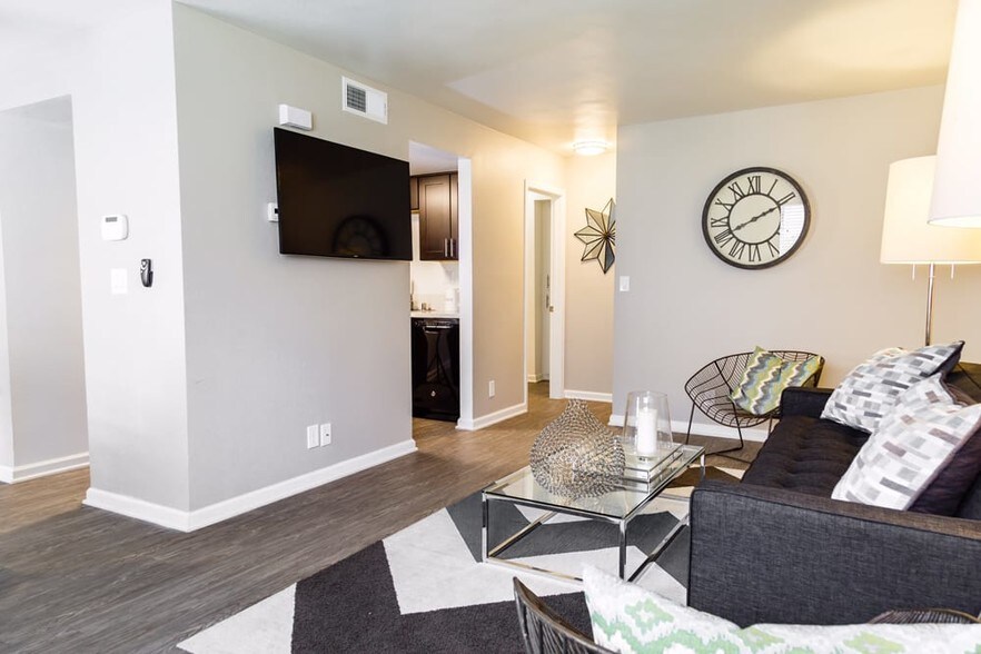 Sierra Canyon Canyon Country, CA Apartment Finder