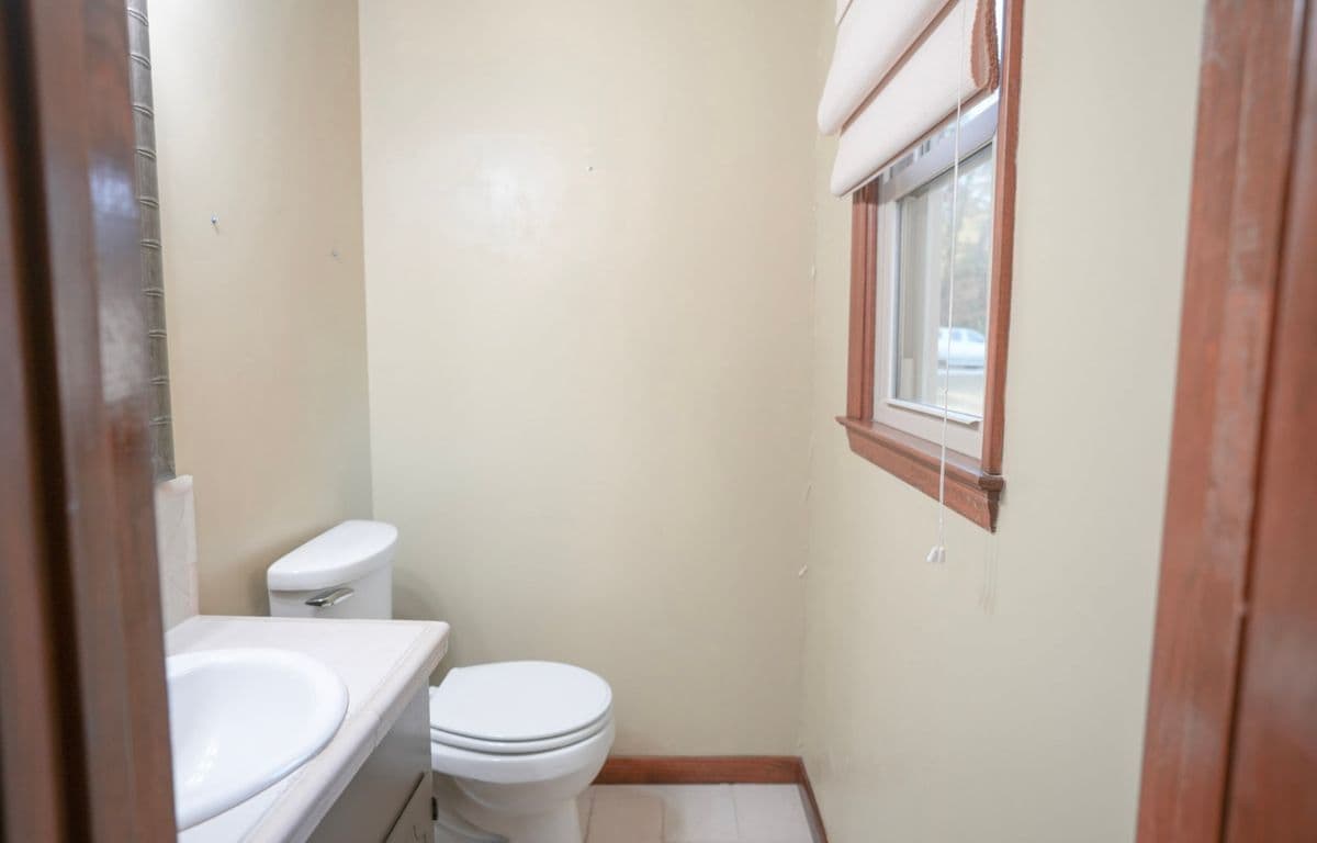 Building Photo - 116 Harriet Ln