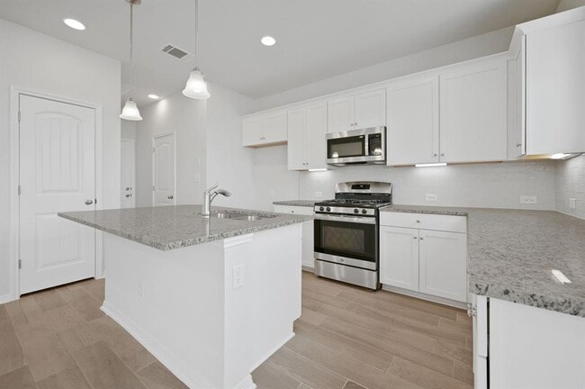 Building Photo - 20500 Cobb St
