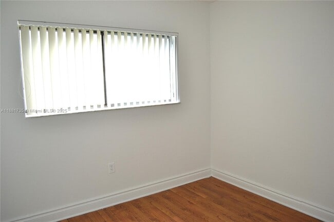 Building Photo - 7419 SW 152nd Ave