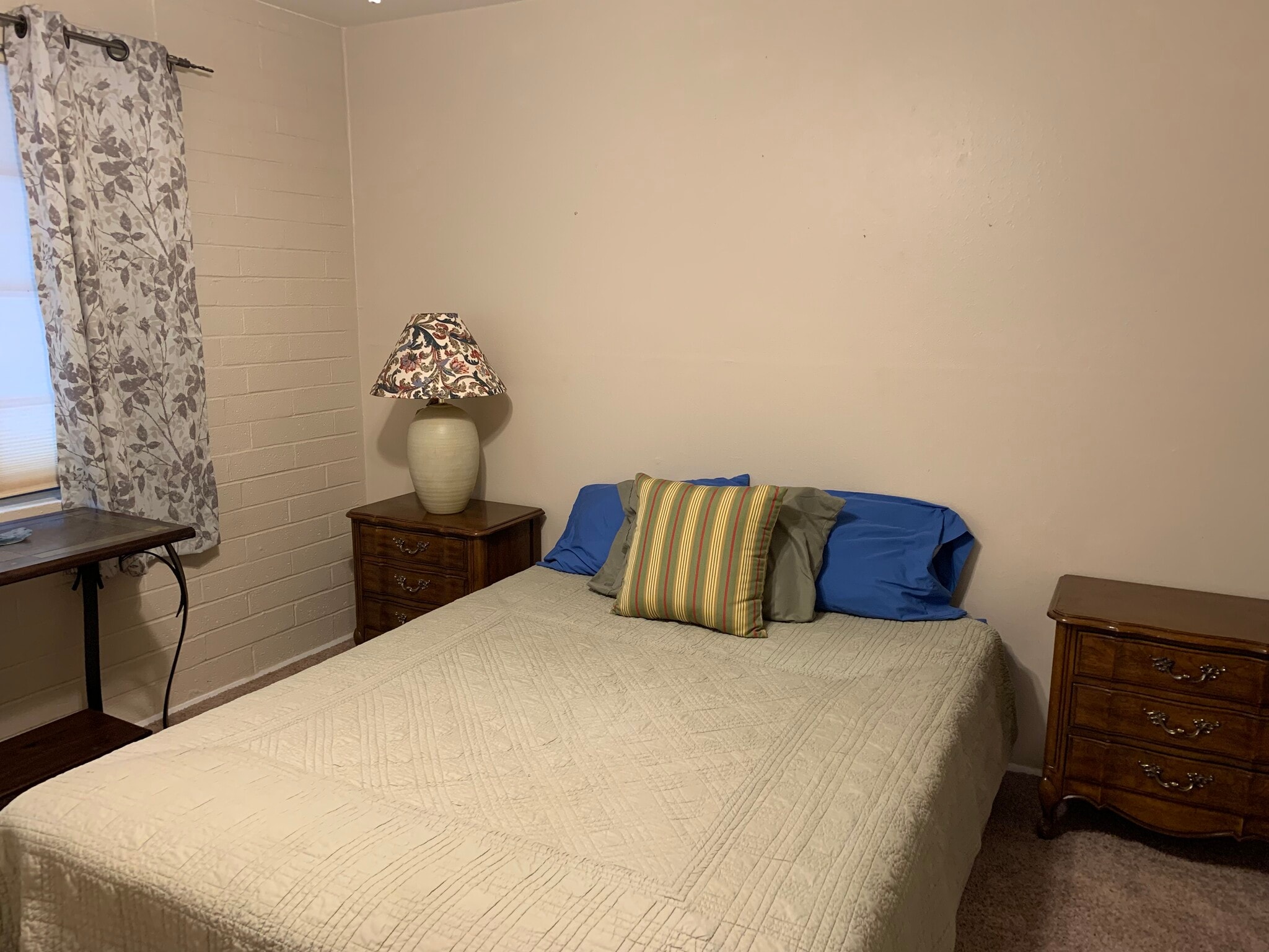 Building Photo - 436 S Paseo Cerro