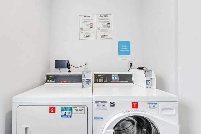 Building Photo - 121 Croft Ave