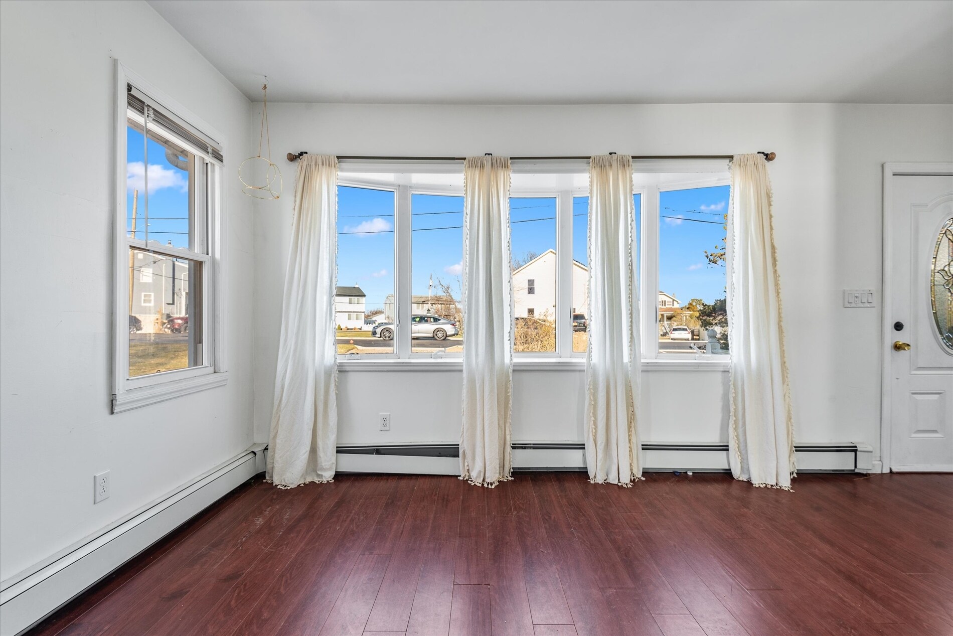 Building Photo - 2 Pirates Cv