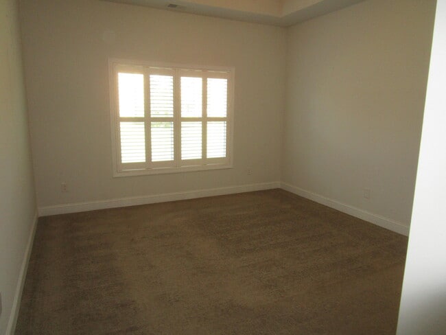 Building Photo - 420 Kittiwake Ln