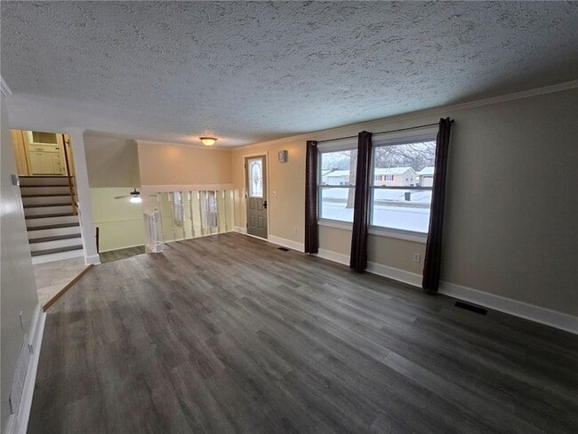 Building Photo - 103 Virginia Manor Rd