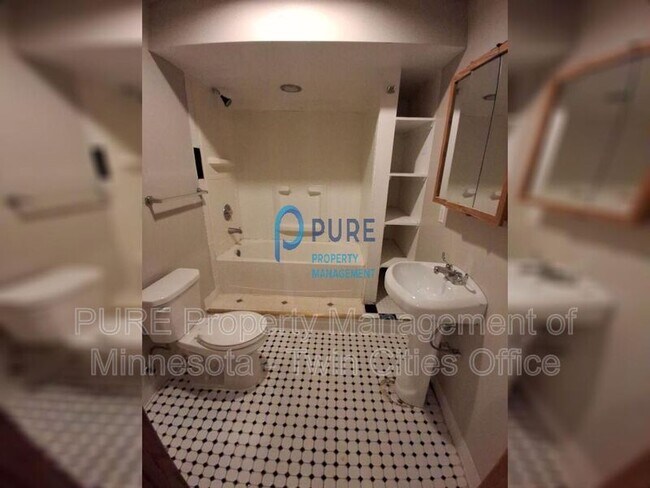 Building Photo - 3149 Aldrich Ave S