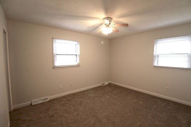 Building Photo - 3 Bedroom home with a Full Basement in Indian Trail!