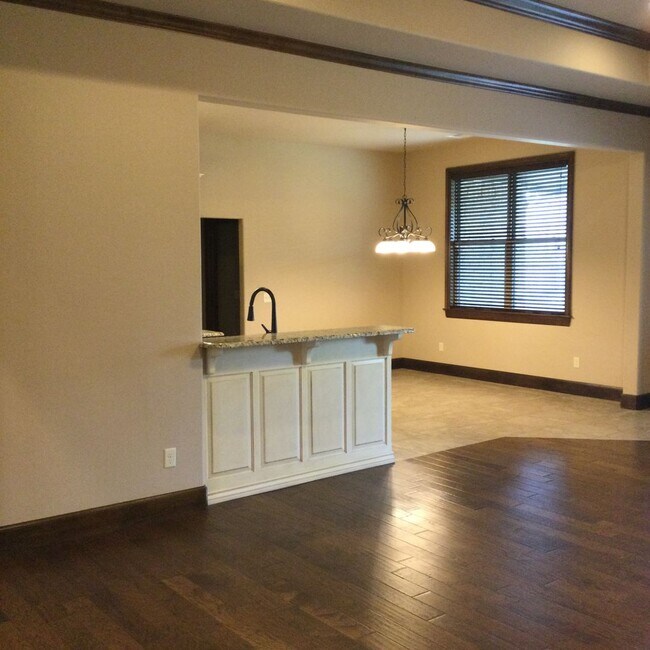 Building Photo - 17409 Melville Ln
