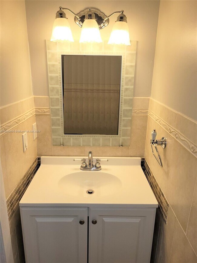 Building Photo - 11123 NW 7th St