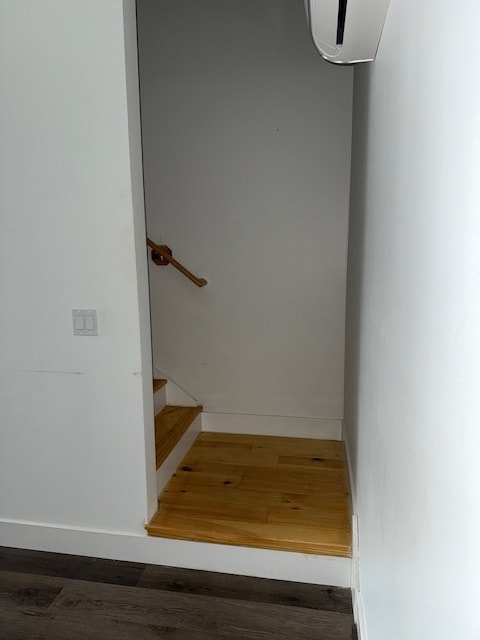 Building Photo - Oak Grove