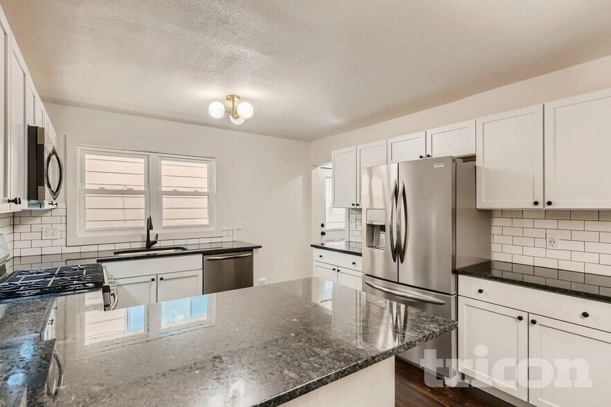 Building Photo - 7317 Clinton Ave