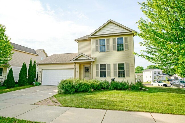 Primary Photo - 4605 Pawnee Pass