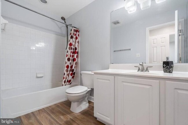 Building Photo - 8648 Royal Worcester Ln