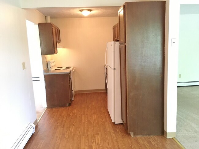 Building Photo - 3981 Brown Ave