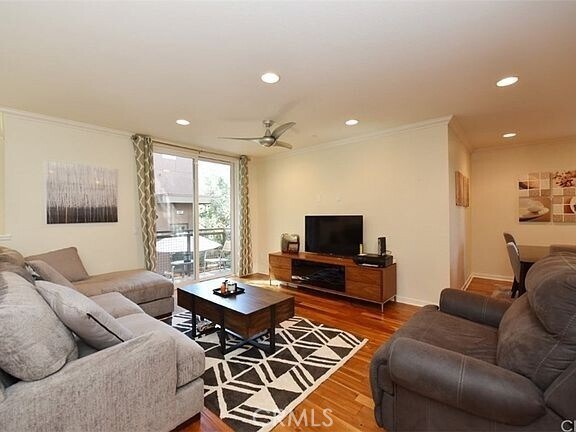 Building Photo - 533 Rockefeller