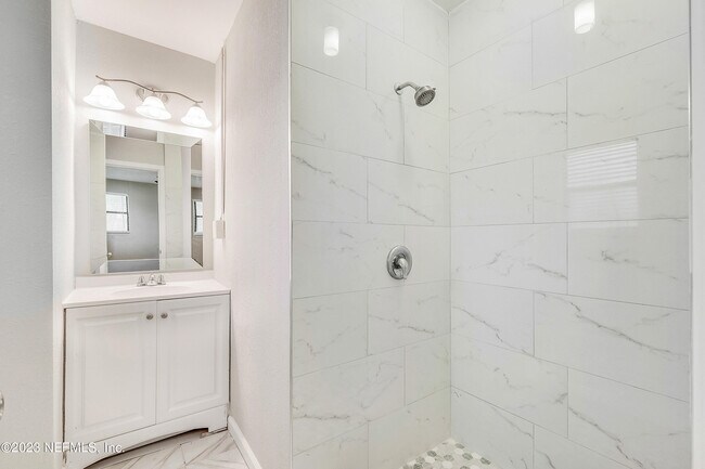 Building Photo - 2938 Charme Ct