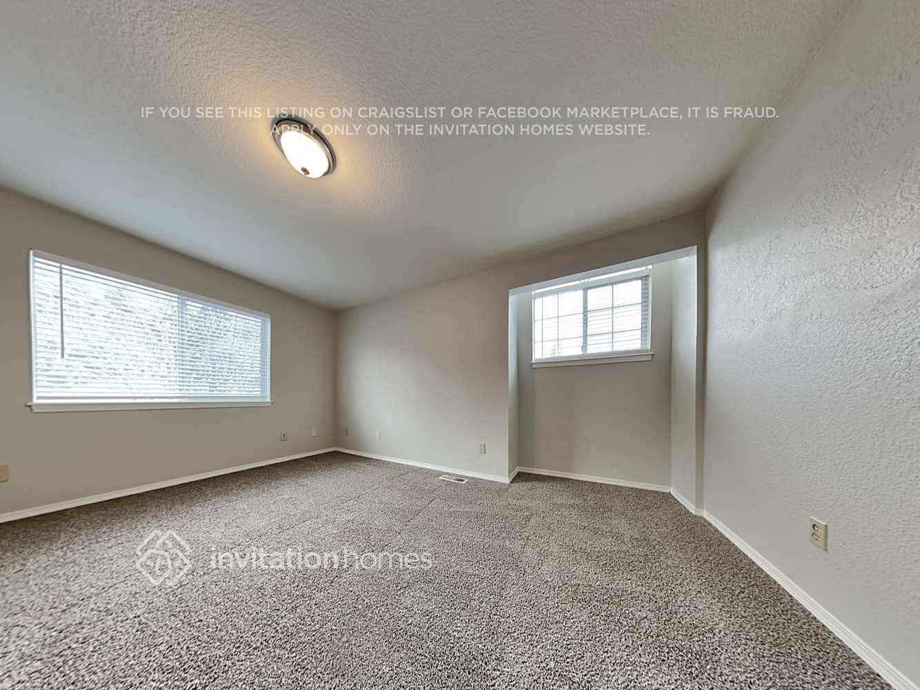 Building Photo - 1722 Mapleview Ct NE