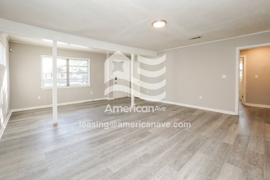 Building Photo - 314 Josanna St