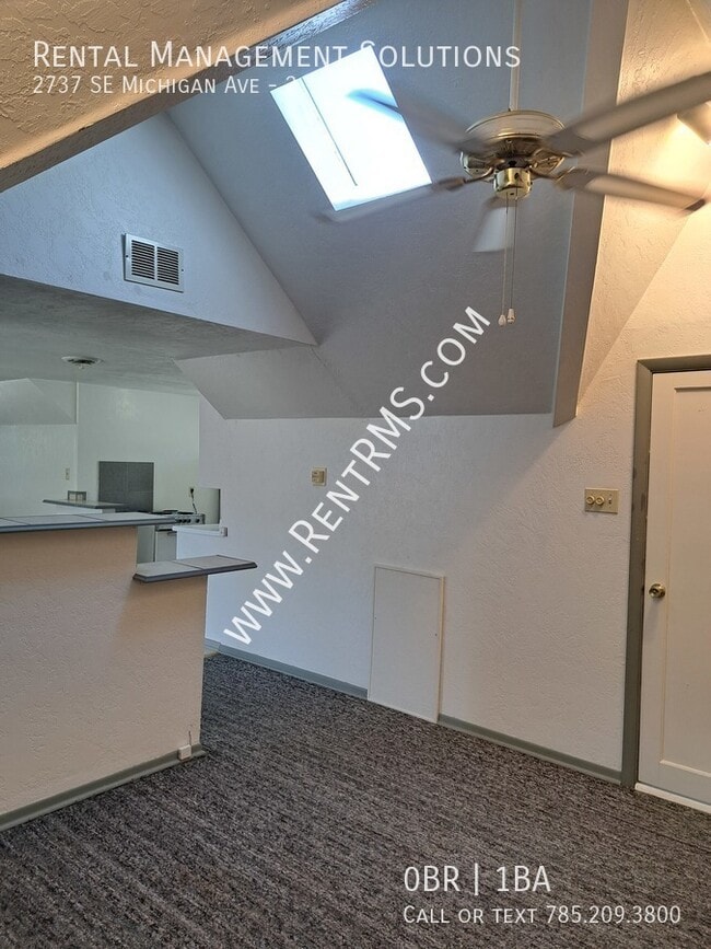 Building Photo - 2737 SE Michigan Ave