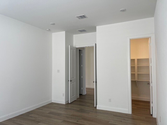 Building Photo - 4823 Avon Ridge Way