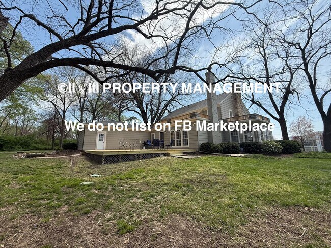 Building Photo - 1314 W Red Bridge Rd