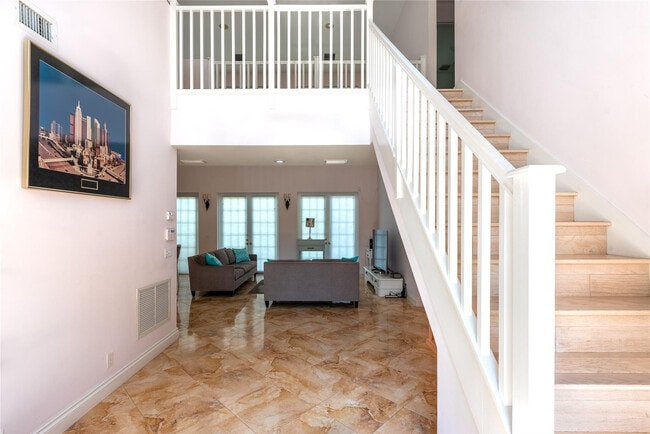 Building Photo - 2999 Banyan Rd