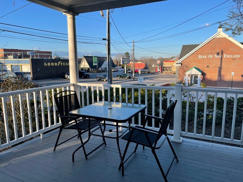 Building Photo - 4 Belmont St