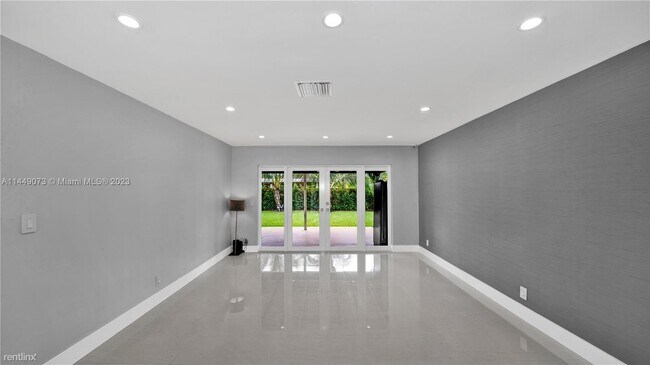 Building Photo - 4 br, 2 bath House - 10451 SW 116th St