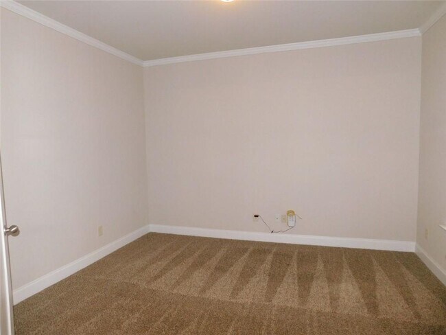 Building Photo - 3300 Mulberry Cv Wy