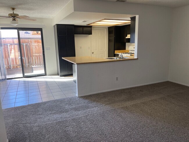 Building Photo - 20292 Thunderbird Rd