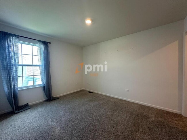 Building Photo - 2080 E 110th Ln