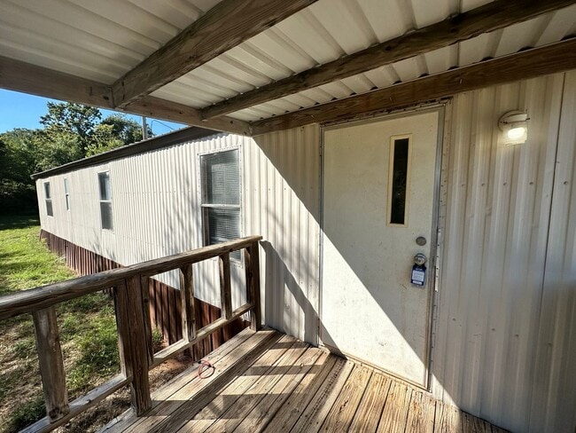 Building Photo - 3-bedroom 2-bathroom Mobile Home Available on a Spacious 1.3-Acre Lot!