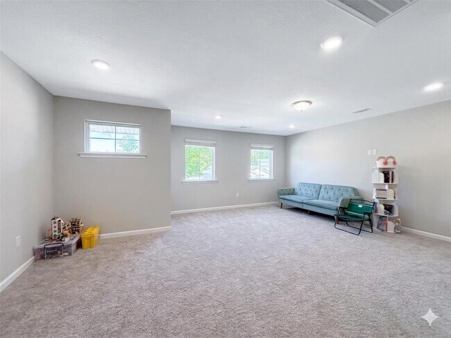 Building Photo - 154 Westover St