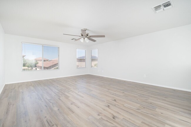 Building Photo - Summer in Phoenix...Got a Pool? This Beaut...