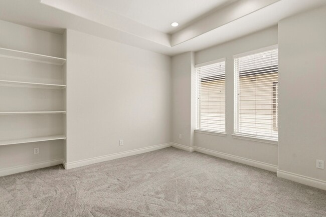 Building Photo - 9527 Scanlan Heights Ln