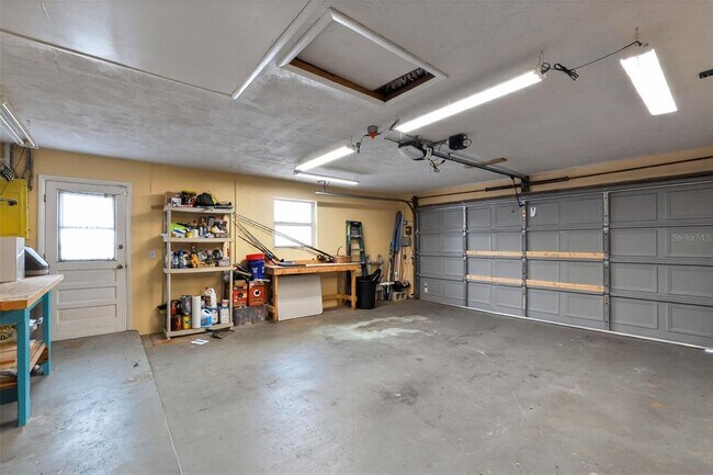 Building Photo - 13940 Antigua Dr