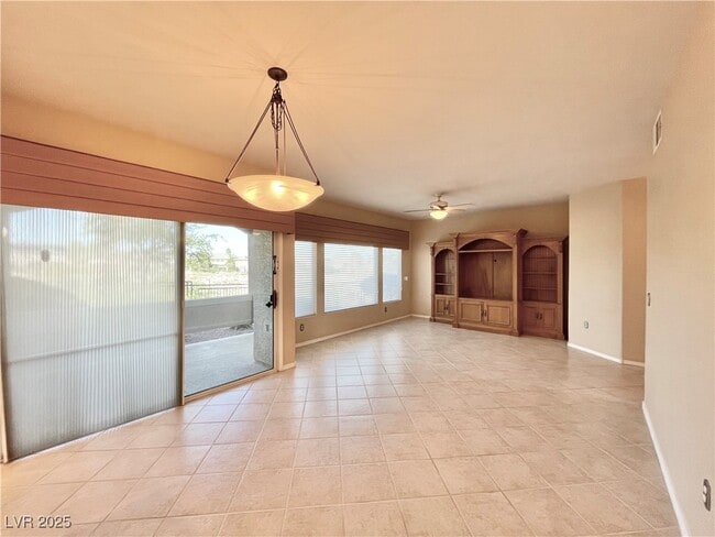 Building Photo - 10820 Amber Ridge Dr