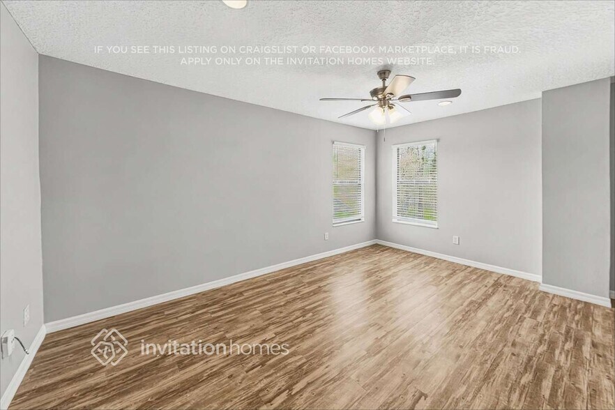 Building Photo - 1009 Dishman Loop