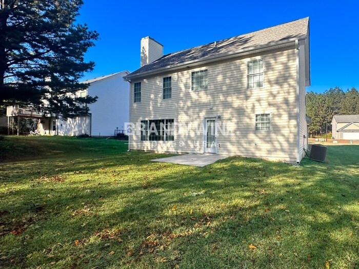 Building Photo - 5210 Summer Brooke Ct