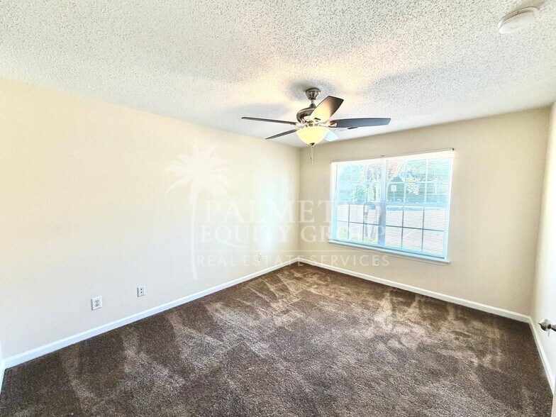 Building Photo - 263 Malamute Ln
