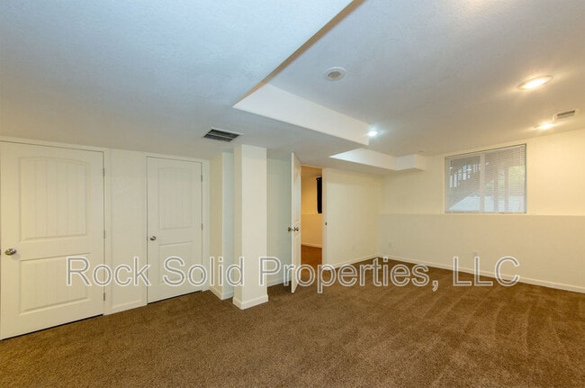 Building Photo - 6963 Countryside Ave