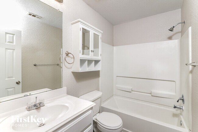 Building Photo - 5858 Blonde Canyon