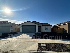 Building Photo - 2231 N Julieann St