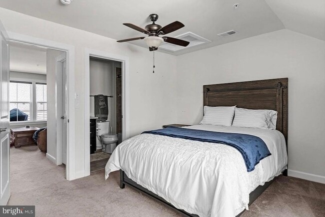 Building Photo - 43386 Whitehead Ter