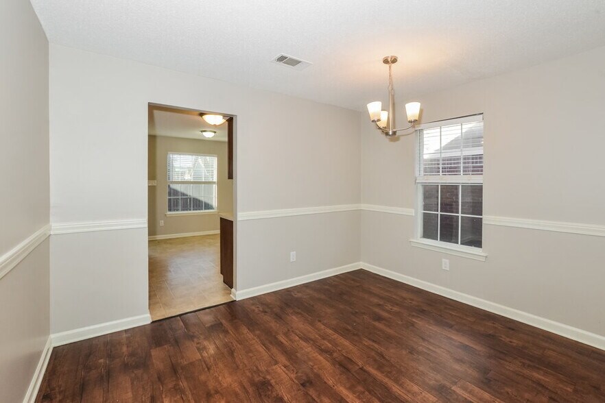 Building Photo - 1663 Ranmar Dr