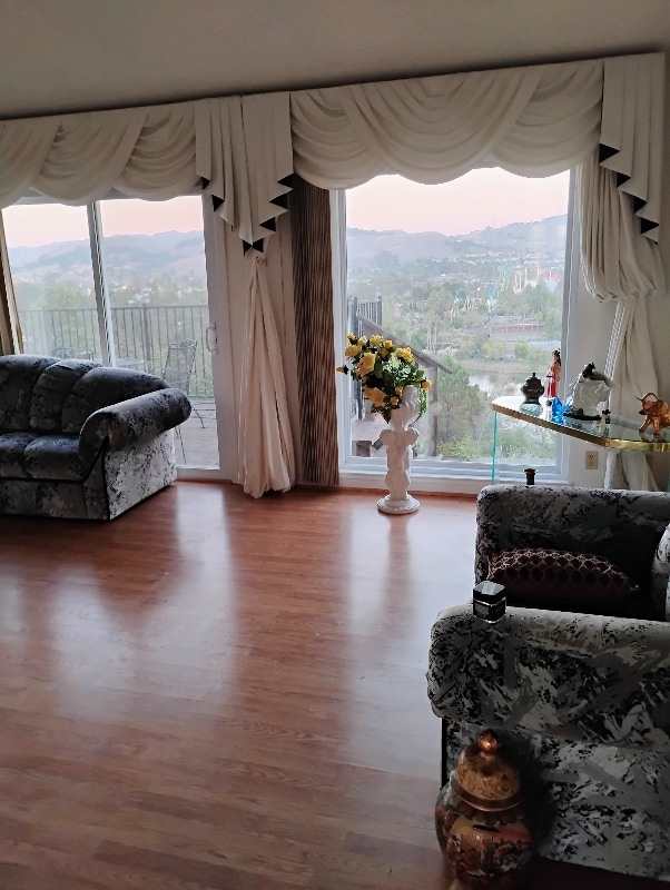 Building Photo - 106 Luann Ct