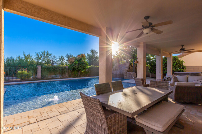 Building Photo - 20475 E Palomino Dr